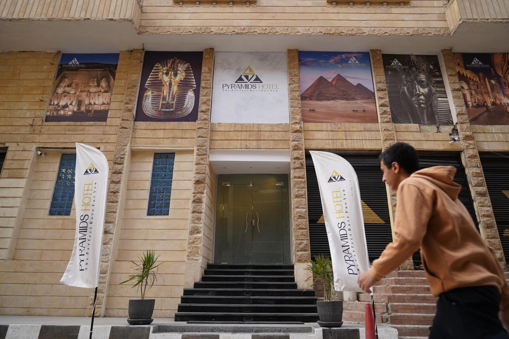 Pyramids Hotel Kafret el-Gabal Esterno foto