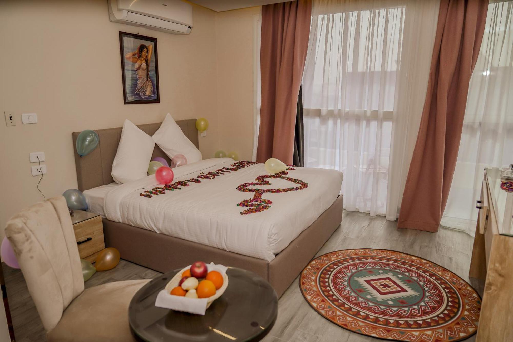 Pyramids Hotel Kafret el-Gabal Esterno foto
